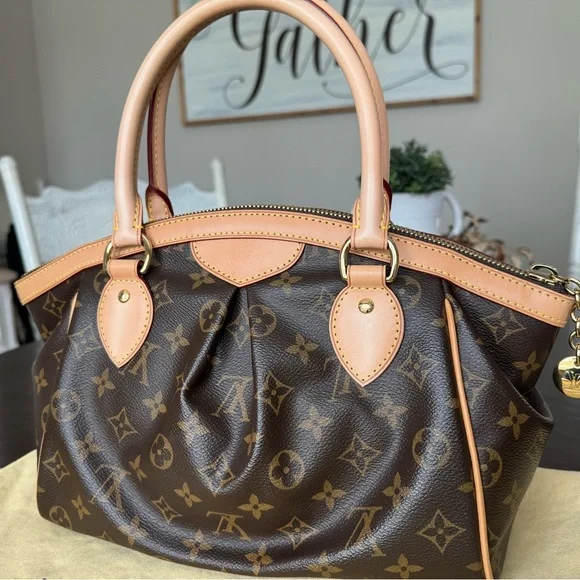 Louis Vuitton Tivoli PM - Picture 2 of 16
